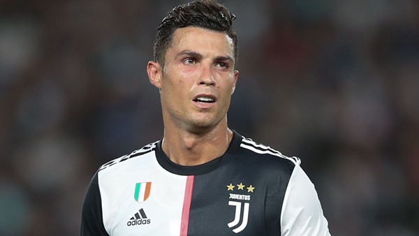 Ronaldo tự định giá bản thân - Bóng Đá