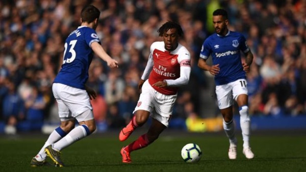 iwobi lý giải nguyên nhân rời Arsenal - Bóng Đá