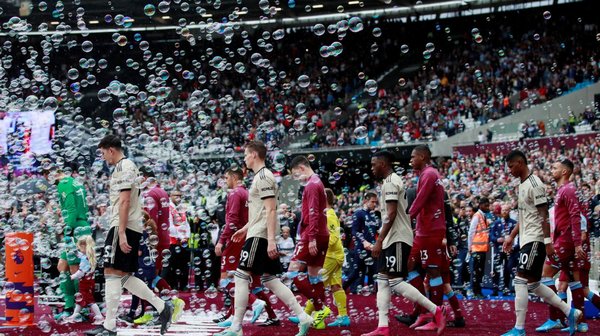 Mourinho dè bĩu, Solskjaer lập tức đáp trả - Bóng Đá