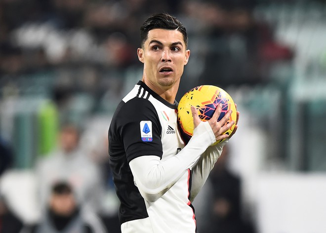 5 lần Ronaldo giận dữ vì bị thay ra - Bóng Đá