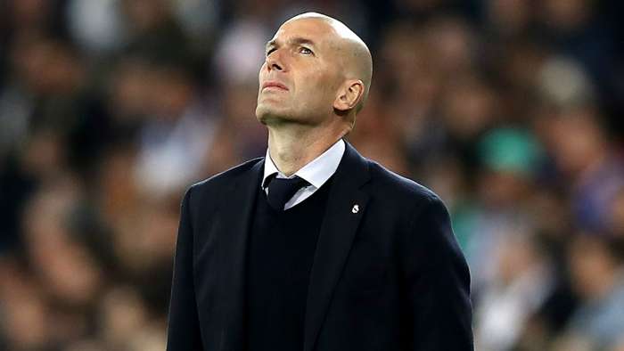 Zidane chỉ có 2 trận để cứu ghế  - Bóng Đá