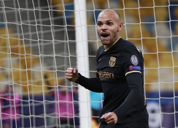 BARCELONA NEED MARTIN BRAITHWAITE TO BRING OUT THE BEST IN MESSI AND GRIEZMANN - Bóng Đá