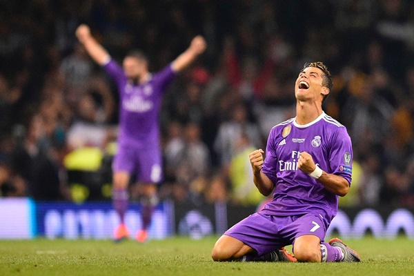 4 thống kê cho thấy Ronaldo xuất sắc hơn Messi tại Champions League - Bóng Đá