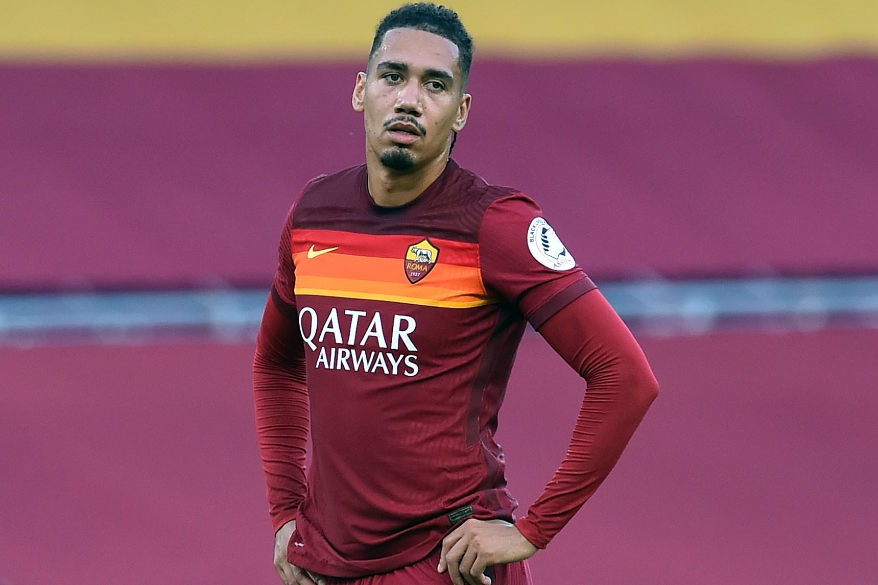 Chris Smalling, wife and son in armed robbery terror as ex-Man Utd star's home is invaded - Bóng Đá