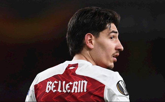 Arsenal đưa Bellerin ra trao đổi - Bóng Đá