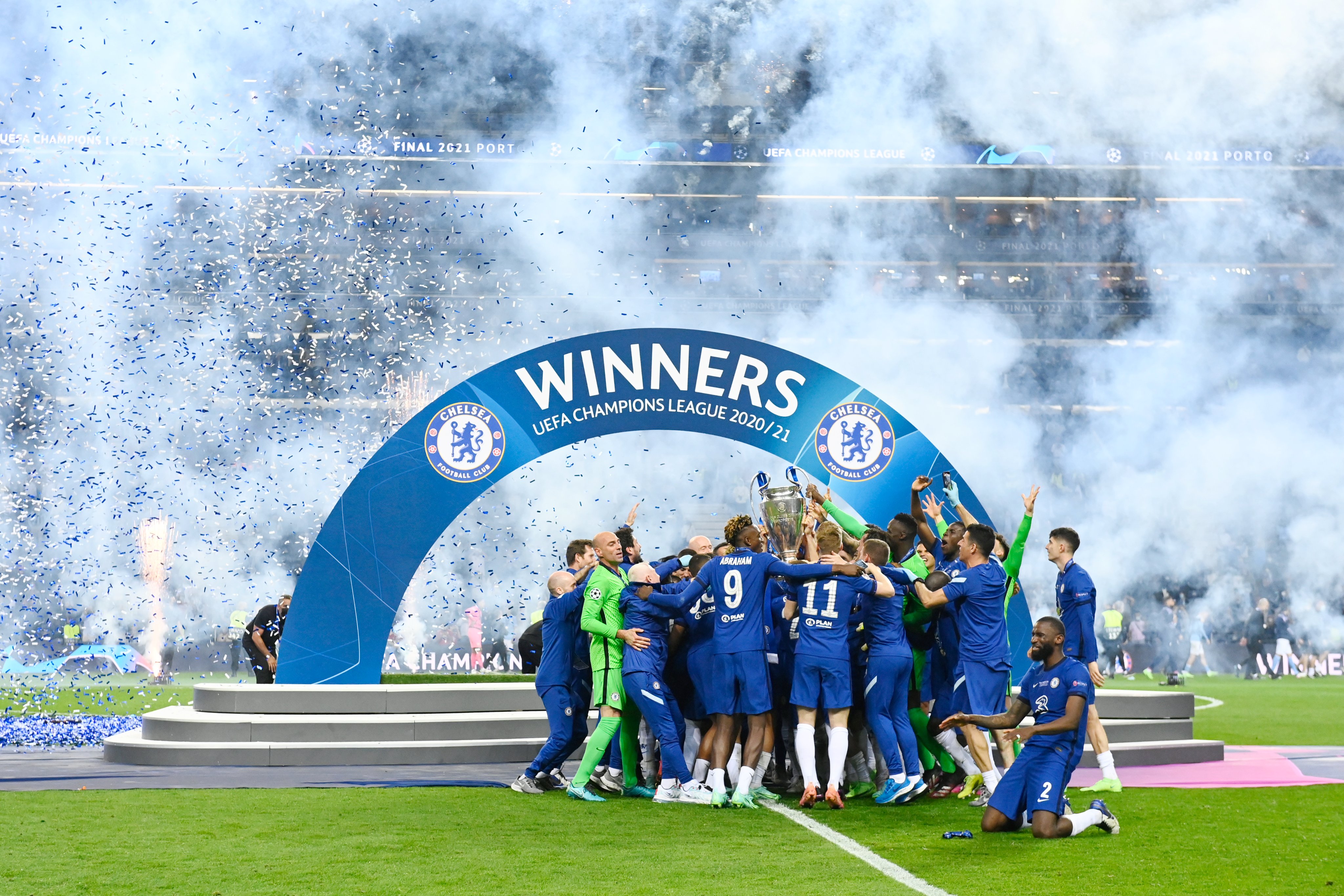 Vô địch Champions League, Chelsea kiếm được bao nhiêu tiền thưởng? | Bóng Đá