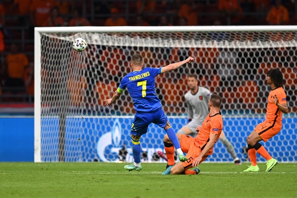 TRỰC TIẾP Hà Lan 2-2 Ukraine: Đội khách quân bình tỷ số (H2) - Bóng Đá