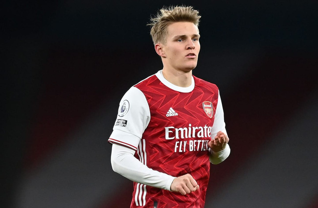 Arsenal Fans Hope They've Spotted Clue In Real Madrid Training For Martin Odegaard Return - Bóng Đá