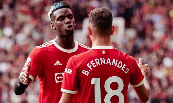 Pogba tỏa sáng ở trận thắng Leeds.