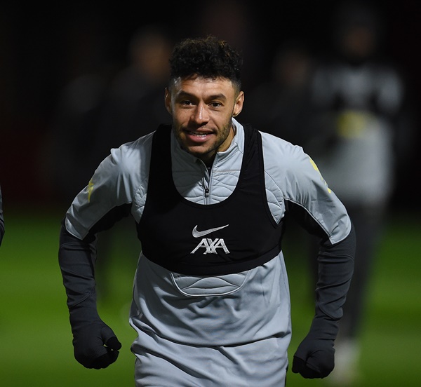 Oxlade-Chamberlain đang khao khát thể hiện bản thân.