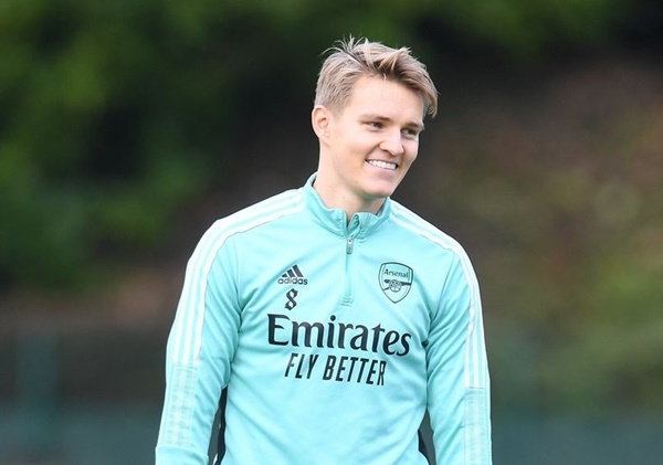 Martin Odegaard đang cho thấy cái duyên ghi bàn khi nổ súng trong 3 trận đấu vừa qua. Tiền vệ người Na Uy hiện là nguồn cảm hứng trong lối chơi của Pháo thủ.