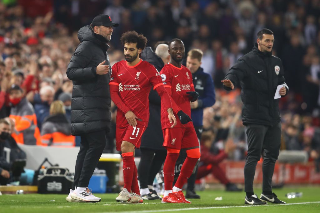 ‘NOT HAPPY’: PUNDIT NOTES ONE LIVERPOOL PLAYER ‘FRUSTRATED’ BY KLOPP TONIGHT - Bóng Đá