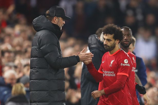 Liverpool given deadline to tie Mohamed Salah down to new contract or lose him - Bóng Đá