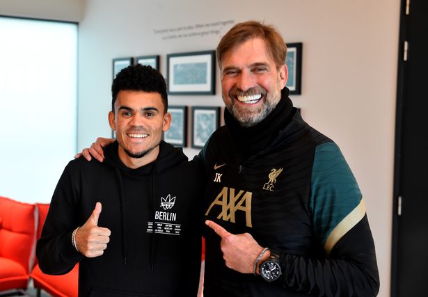 Luis Diaz's promise to Liverpool fans after unveiling and first training session - Bóng Đá