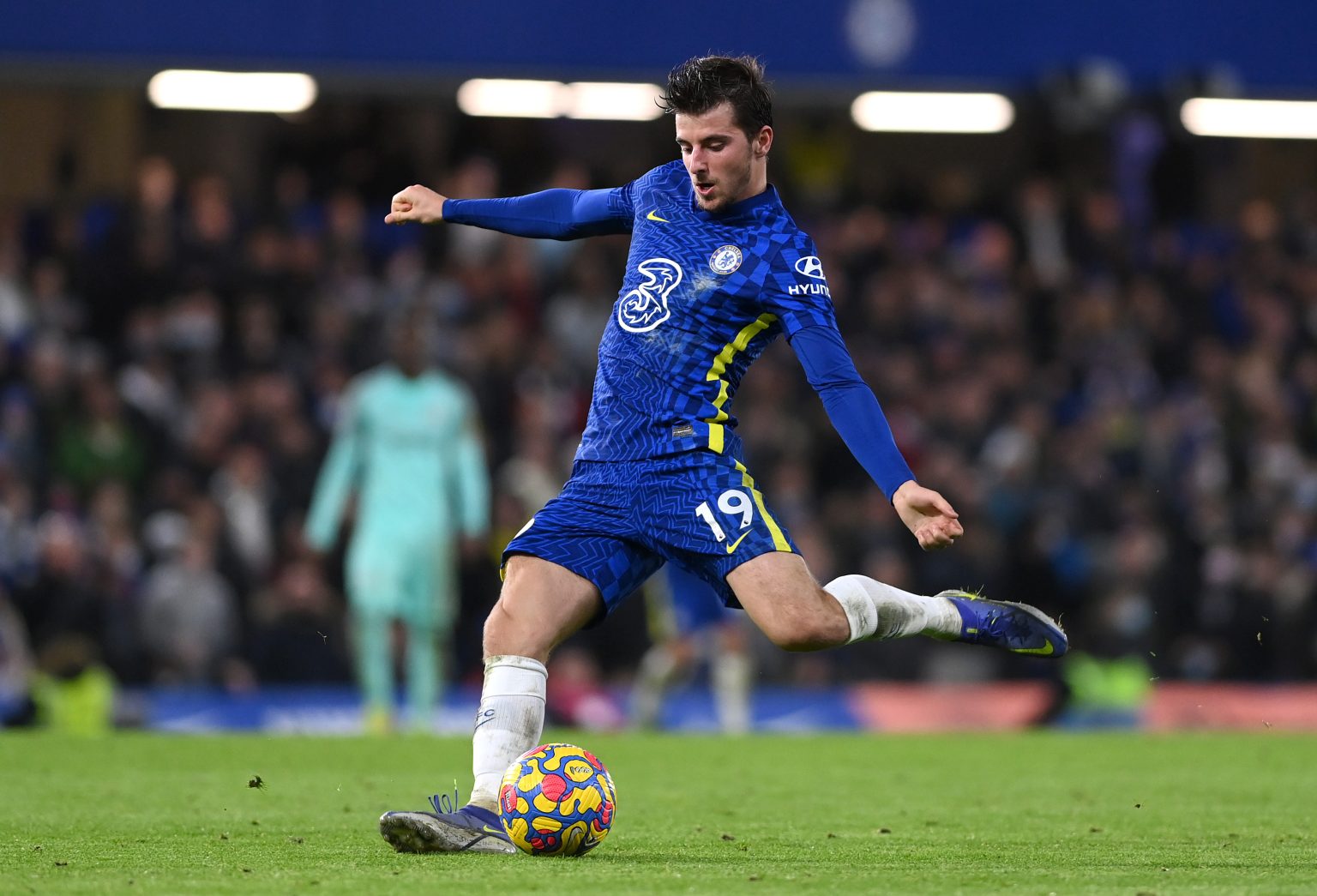  Chelsea suffer major blow as Mason Mount is forced off with a bad ankle ligament injury - Bóng Đá
