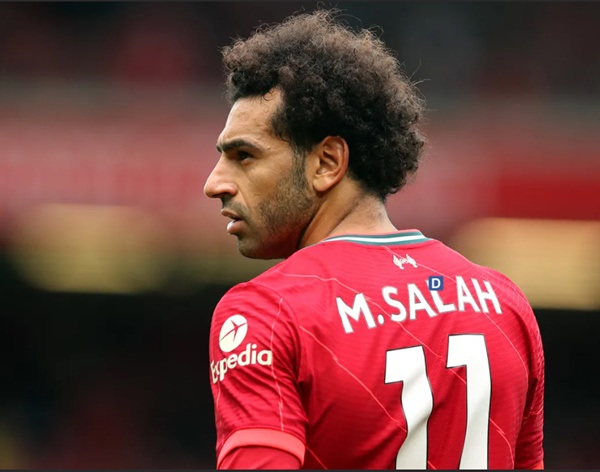 Liverpool star Salah will never get what he deserves because he is African, Diouf claims amid contract drama - Bóng Đá