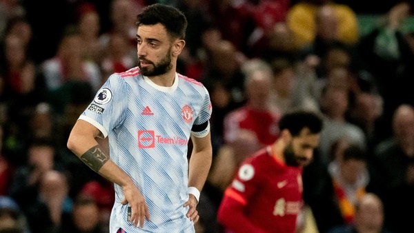 Bruno nhạt nhòa trước Liverpool.