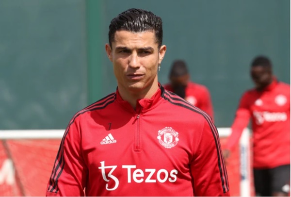 Cristiano Ronaldo orders changes to Manchester United training ground after complaints - Bóng Đá