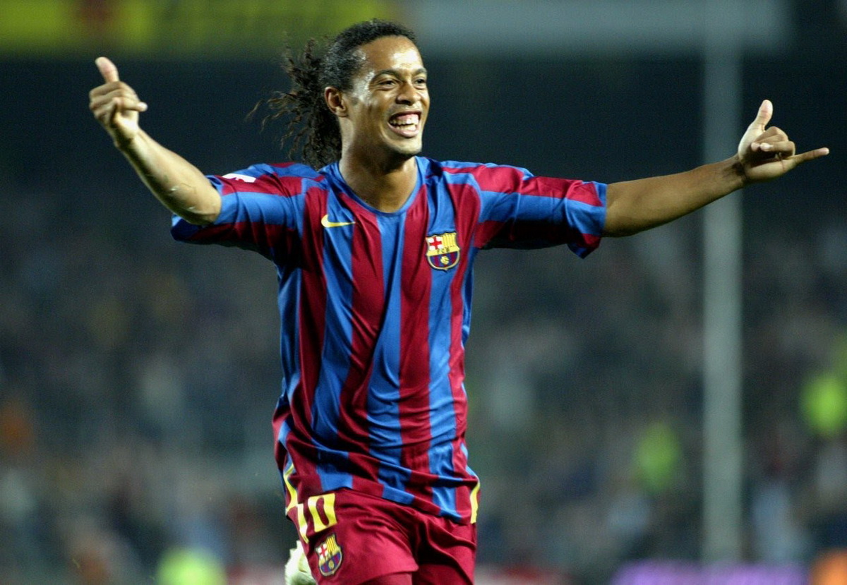 Ronaldinho picks favourite Premier League team - 
