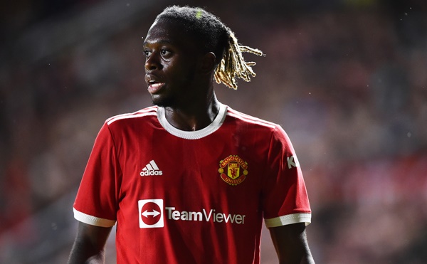 Manchester United rebuff West Ham and Crystal Palace approaches for Aaron Wan-Bissaka - Bóng Đá