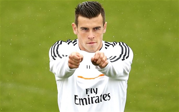 Bale có thể đá hộ công. Ảnh internet.