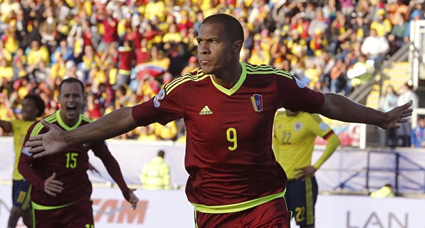 Rondon là tiền đạo chủ lực của Venezuela ở Copa America 2015. Ảnh: Internet.