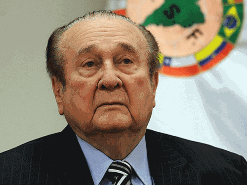 Cựu Chủ tịch CONMEBOL, Nicolas Leoz bị cáo buộc rửa tiền.