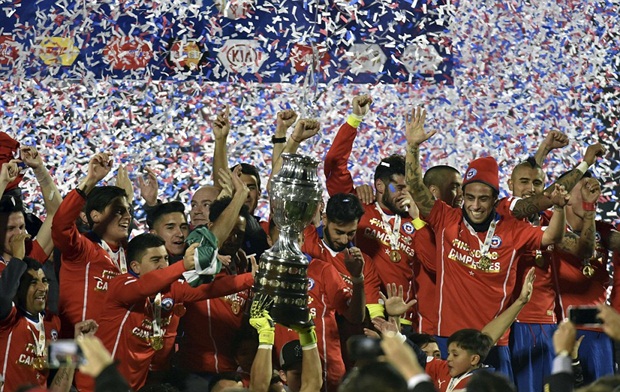 Chile lần đầu đoạt Copa: Nguồn cảm hứng trời Âu