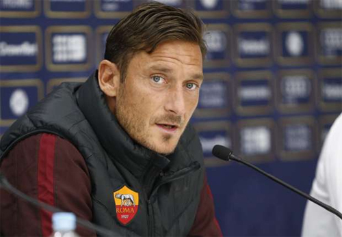Roma cần Serie A để tri ân Totti. Ảnh: internet