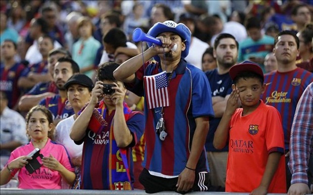 Rất đông khán giả tới sân xem Barcelona thi đấu. Ảnh: Internet.