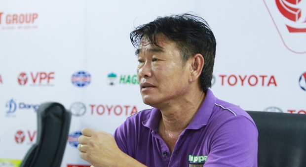 Huấn luyện viên Phan Thanh Hùng tự tin hướng tới chiến thắng tiếp theo. Ảnh: Internet.