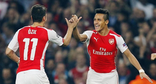 Song tầu Oezil - Sanchez hứa hẹn sẽ mang về cho Arsenal nhiều danh hiệu trong thời gian tới. Ảnh: Internet.