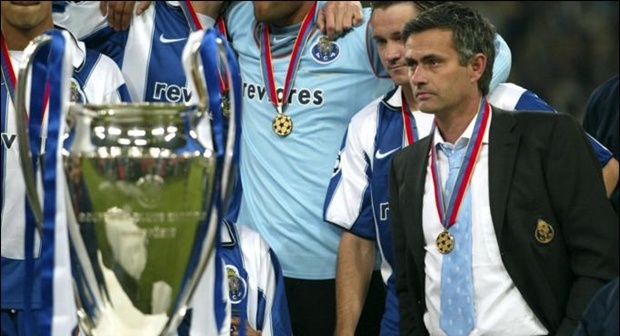 Jose Mourinho từng làm cả châu Âu phải thán phục khi đưa Porto lên ngôi vô địch Champions League bằng đội hình không mấy đắt đỏ. Ảnh: Internet.