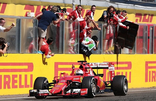 Vettel vô địch Hungarian GP trong chặng đua nhiều biến cố