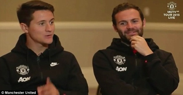 Mata và Herrera có tiết lộ thú vị. Ảnh trang chủ Manchester United.