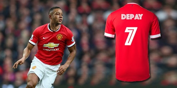 Memphis Depay, tân binh của Man United ngỏ ý với mong muốn được tiếp quản chiếc áo số 7 huyền thoại. Ảnh: Internet.