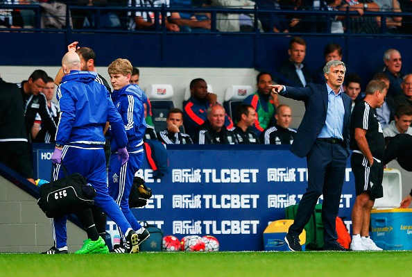 Mourinho - người hạnh phúc nhất sau trận thắng của Chelsea
