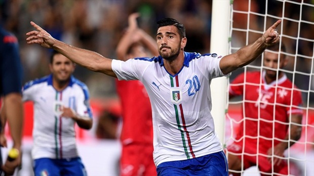 Pelle sắm vai người hùng giúp Italia vươn lên dẫn đầu bảng H