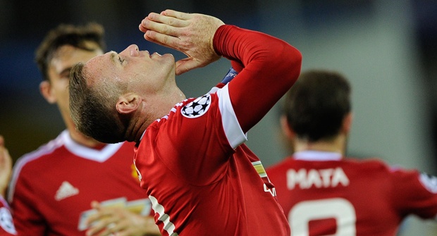 Vượt qua Sir Bobby Charlton, Rooney đang là cầu thủ ghi bàn nhiều nhất trong lịch sử bóng đá Anh. Ảnh: Internet.