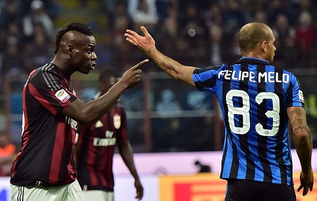 Melo (phải) vừa giúp Inter vượt qua Milan trong trận derby thành Milano. Ảnh: Internet.