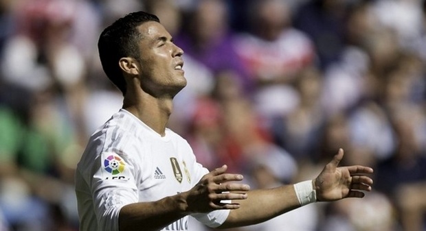 Ronaldo trở nên xấu tính nếu đồng đội nổi bật hơn mình. Ảnh: Internet.