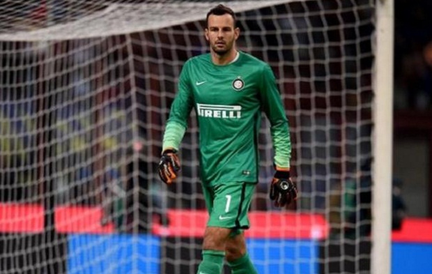 Handanovic thừa nhận trách nhiệm về thất bại của Inter Milan. Ảnh: Internet.