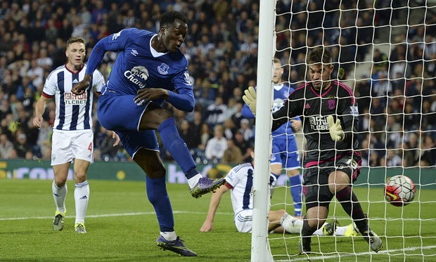Romelu Lukaku tỏa sáng mang 3 điểm cho Everton. Ảnh: Internet.
