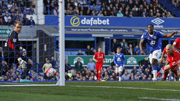 Lukaku giúp Everton có trận hòa 1-1 với Liverpool. Ảnh: Internet.