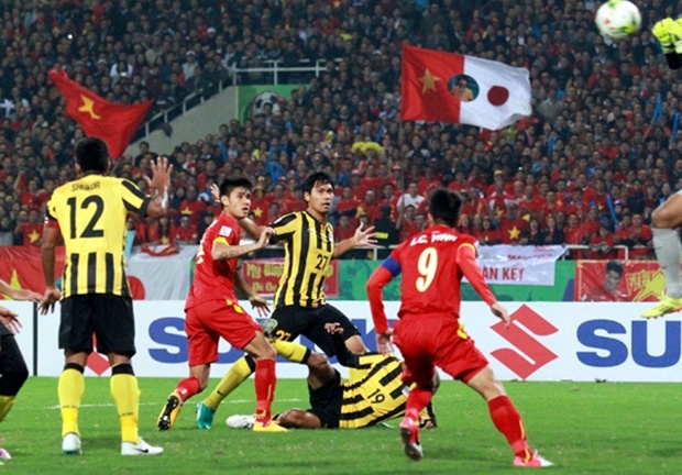 “Lòng tham không đáy” của người hâm mộ bóng đá Việt Nam