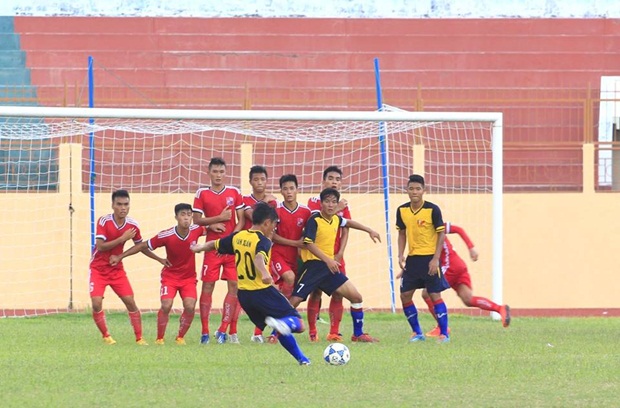 U21 PVF (áo vàng) có sự bổ sung lực lượng U19 Việt Nam nhiều nhất. Ảnh: Internet.