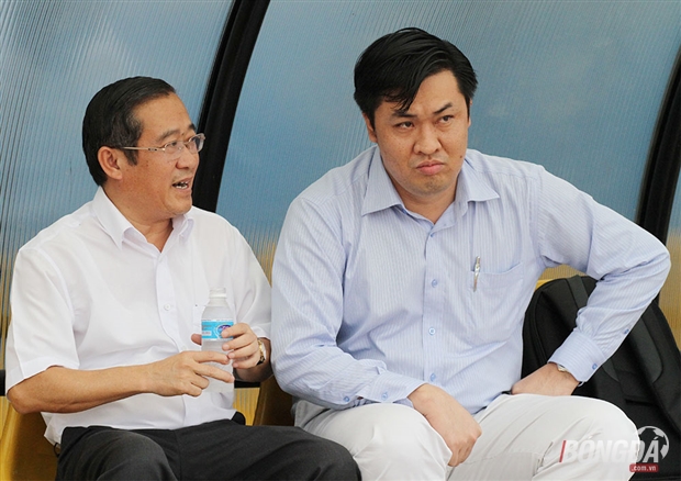 Ông Cao Văn Chóng (phải) tin tưởng chất lượng các giải đấu sẽ được nâng cao. Ảnh: Đình Viên.