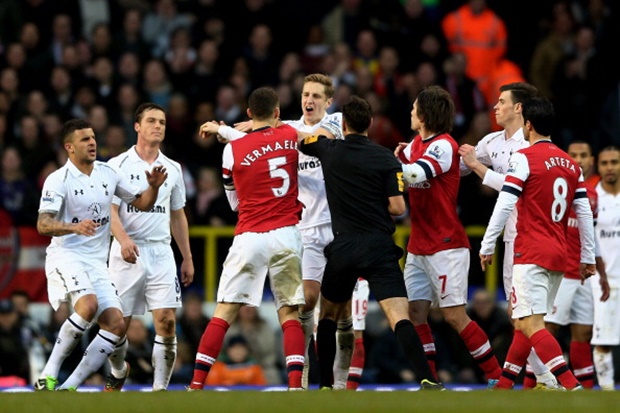 Những cuộc đối đầu giữa Arsenal và Tottenham luôn rất căng thẳng.