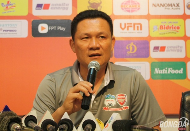 Ông Nguyễn Quốc Tuấn thừa nhận cơ hội vào bán kết rất khó khăn với U21 HAGL. Ảnh: Quang Thịnh.