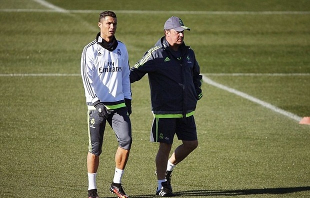 Real Madrid có buổi tập chuẩn bị cho trận chiến với Cadiz ở cúp nhà vua Tây Ban Nha.